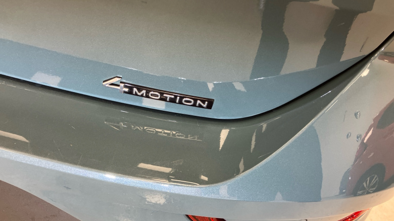 Volkswagen T-Roc 2.0 TSI 4MOTION Style 5dr DSG Petrol Hatchback